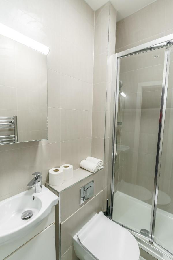 Top Floor Apartment High Street Kensington London Exterior photo